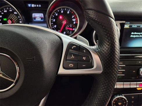 Used 2018 Mercedes-Benz SLC 300 image 28