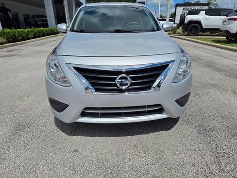 Used 2019 Nissan Versa S Plus FWD image 8