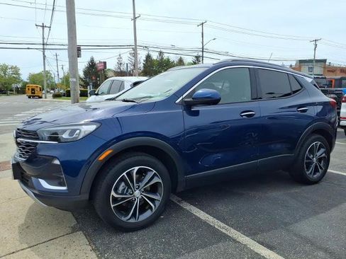 Used 2023 Buick Encore GX Essence w/ Advanced Technology Package AWD/4WD image 8