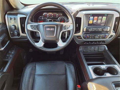 Used 2018 GMC Sierra 1500 SLT w/ SLT Premium Package image 9