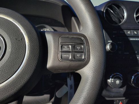 Used 2014 Jeep Compass Sport w/ Power Value Group image 12