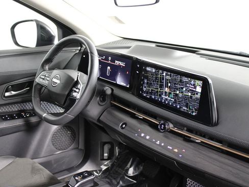 Used 2024 Nissan Ariya FWD image 12