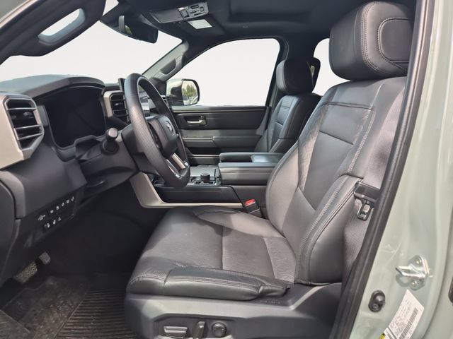 Used 2025 Toyota Sequoia SR5 w/ SR5 Premium Package AWD/4WD image 11