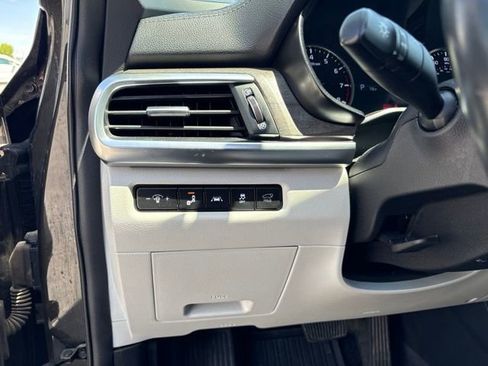Used 2020 Kia Telluride EX w/ EX Premium Package FWD image 11