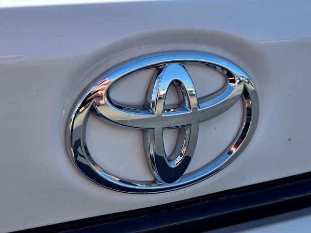 Used 2025 Toyota Corolla LE FWD image 17