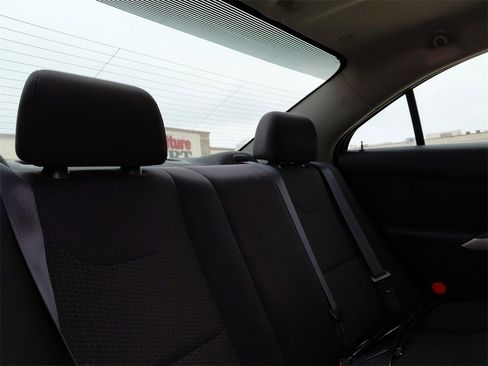 Used 2006 Pontiac G6 Sedan w/ Premium Value Package image 18