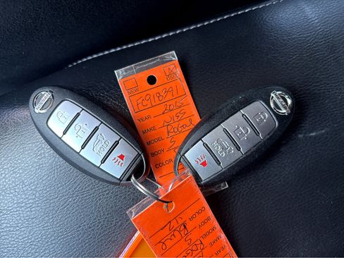 Used 2015 Nissan Rogue SV w/ SV Premium Package image 29