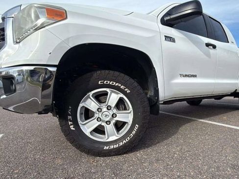 Used 2015 Toyota Tundra SR5 image 18