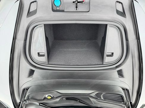 Used 2020 Porsche Taycan 4S image 29