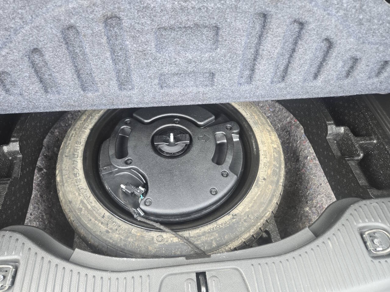 Used 2015 Buick Encore AWD image 23