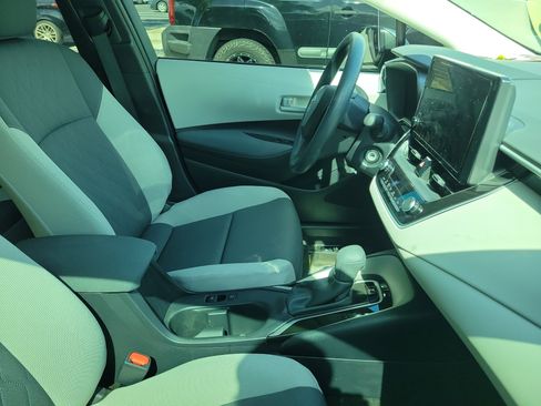 Used 2026 Toyota Corolla LE FWD image 10