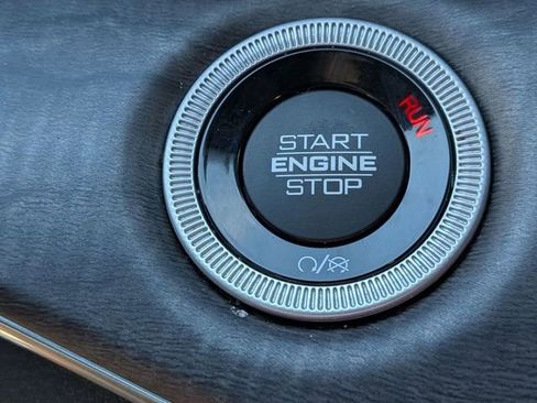 Certified 2023 Jeep Grand Cherokee Overland image 22