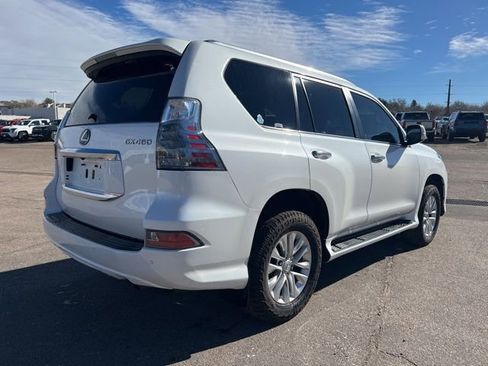 Used 2021 Lexus GX 460 Premium w/ Premium Package image 5