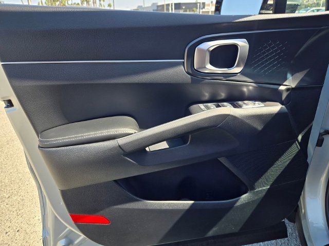 New 2026 Kia Sorento S w/ S Panoramic Sunroof Package FWD image 9