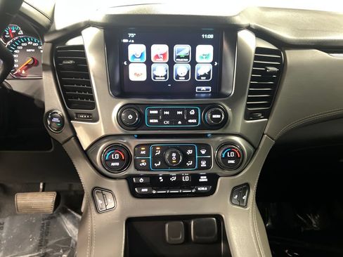 Used 2020 Chevrolet Suburban LT AWD/4WD image 23