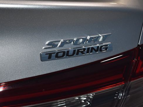 Used 2025 Honda Civic Sport Touring image 34