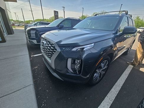 Used 2022 Hyundai Palisade SEL w/ 8P Bench Seat Package AWD/4WD image 9