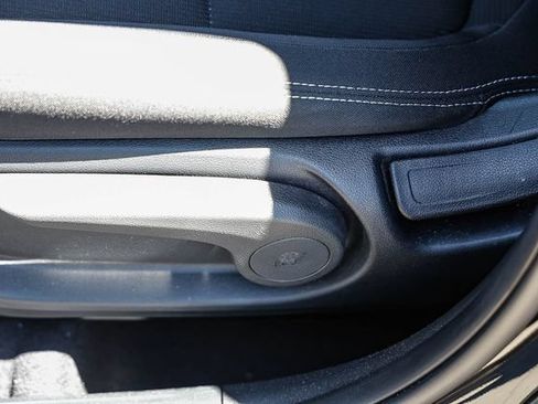 Certified 2024 Hyundai Venue SEL FWD image 26