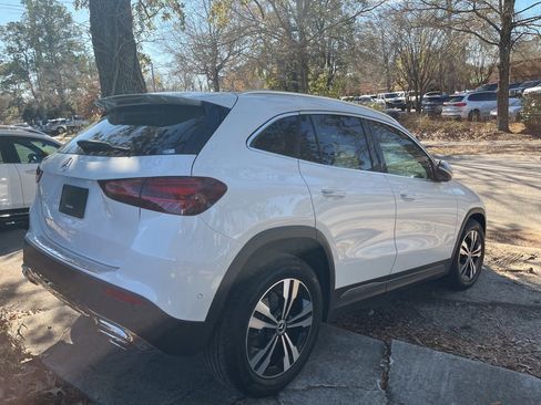 Used 2025 Mercedes-Benz GLA 250 image 6