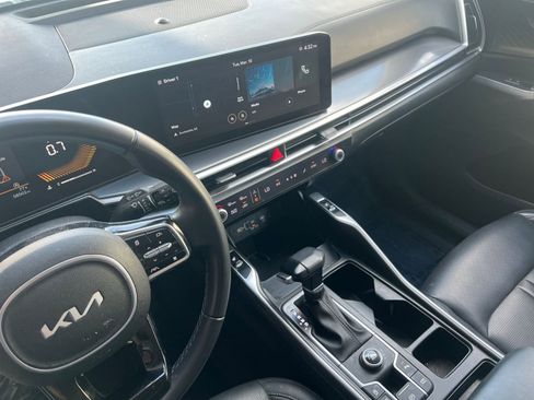 Used 2024 Kia Sorento S image 20