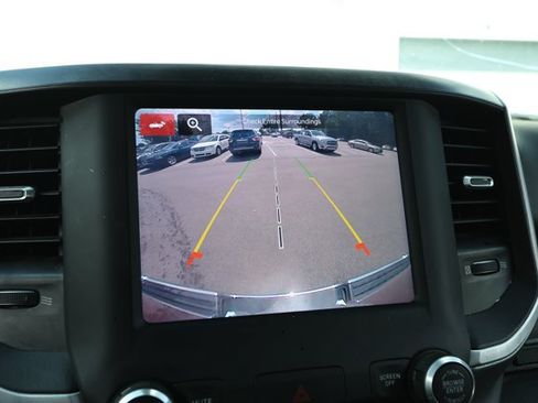 Used 2022 RAM 1500 Big Horn AWD/4WD image 9
