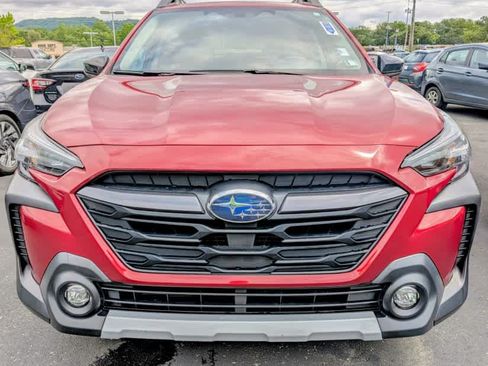 Used 2023 Subaru Outback Limited AWD/4WD image 2