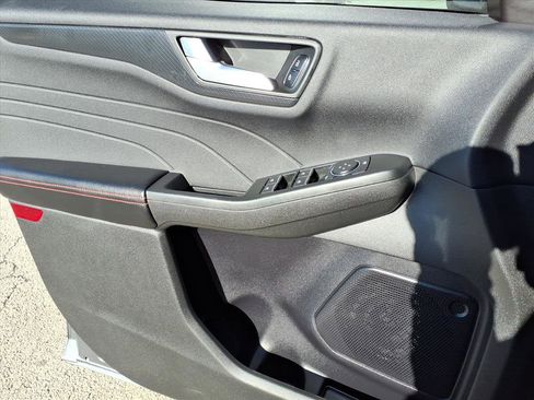 Used 2023 Ford Escape ST-Line w/ Tech Pack #1 image 10