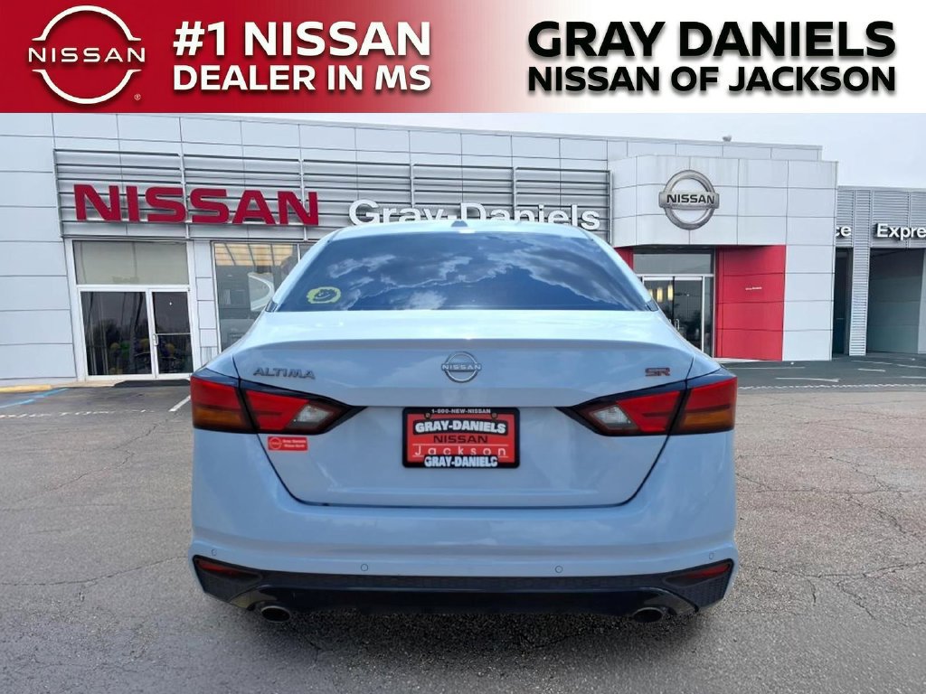Used 2024 Nissan Altima 2.5 SR FWD image 6