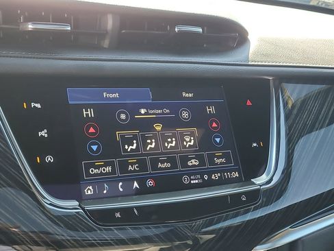 Used 2024 Cadillac XT6 Premium Luxury w/ Technology Package image 23