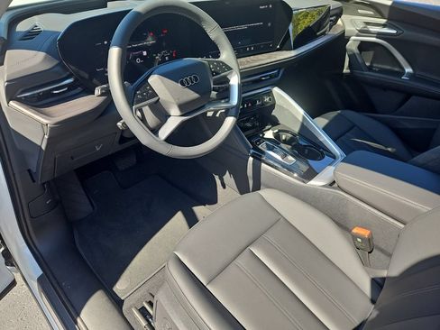 Used 2025 Audi Q5 Premium Plus AWD/4WD image 7