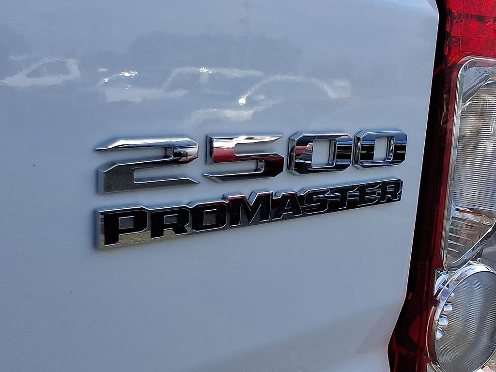 Used 2025 RAM ProMaster 2500 w/ U-Haul Equipment Group FWD image 30