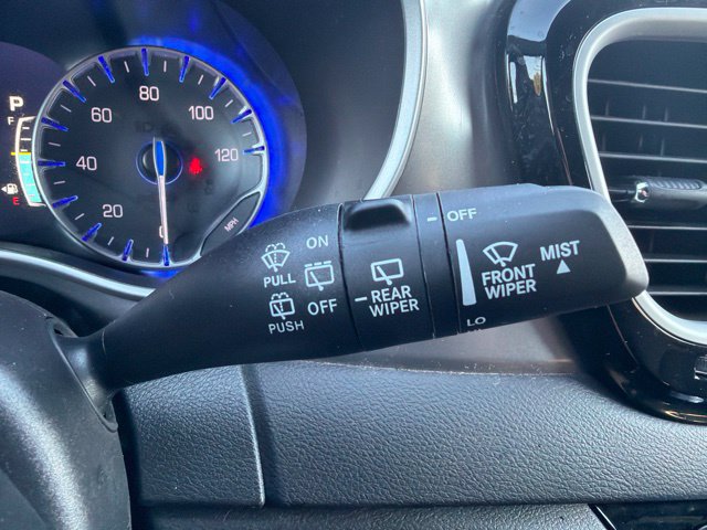 Used 2026 Chrysler Pacifica Select FWD image 23