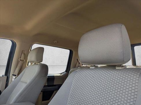 Used 2016 Ford F150 XLT w/ Equipment Group 302A Luxury image 15