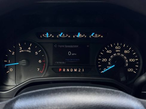 Used 2015 Ford F150 XL w/ Equipment Group 101A Mid AWD/4WD image 15