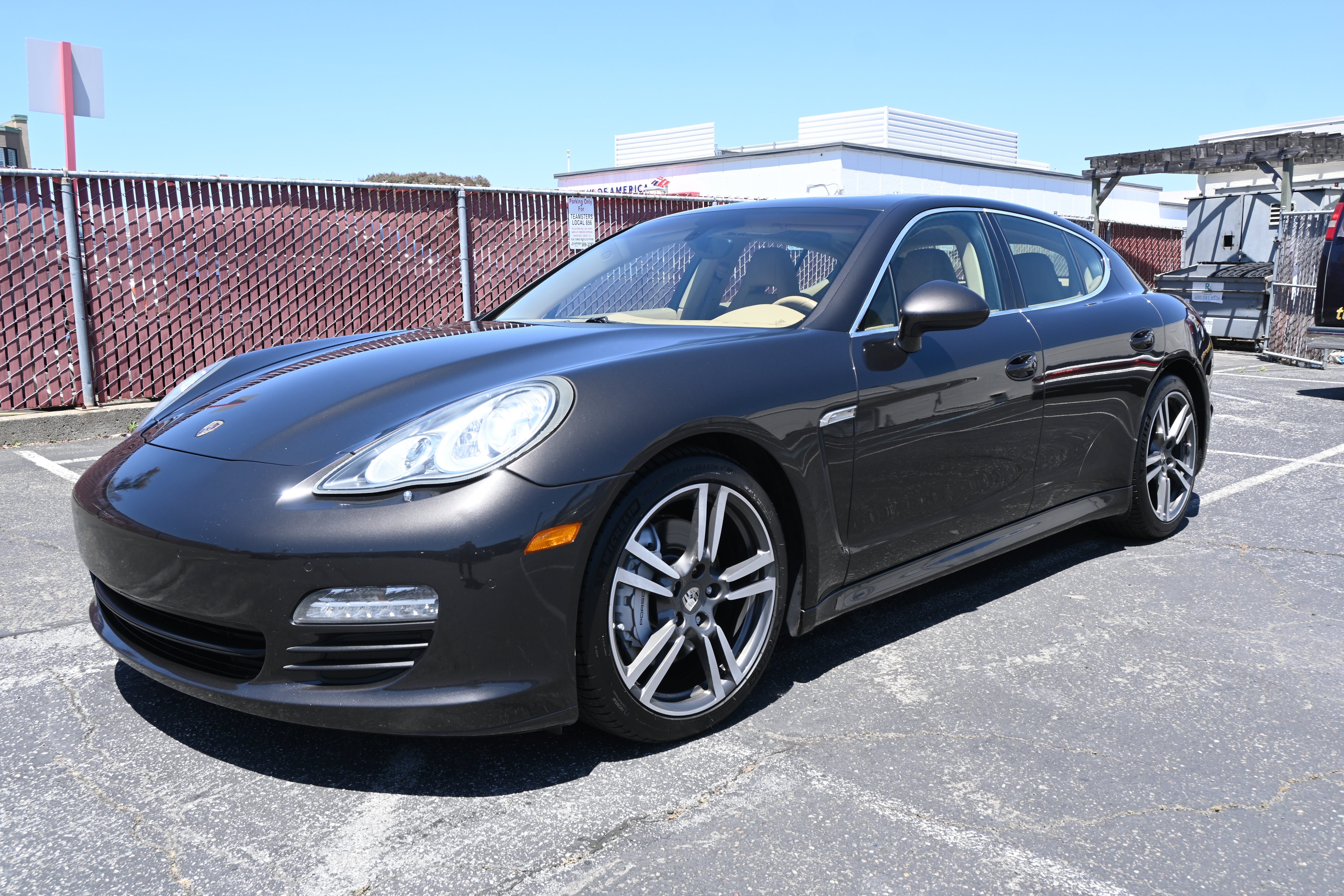 Used 2011 Porsche Panamera S RWD image 2
