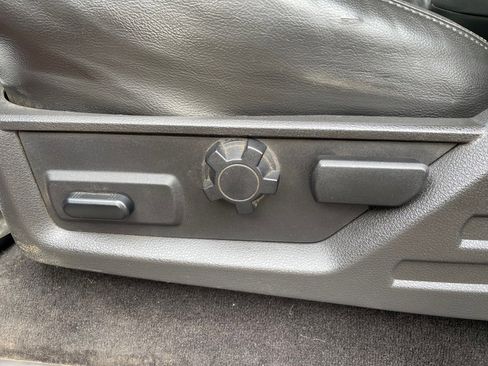 Used 2009 Ford F350 Lariat image 14