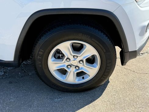 Used 2016 Jeep Grand Cherokee Laredo w/ Quick Order Package 23E image 46