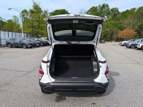 Used 2025 Hyundai Kona SEL image 15