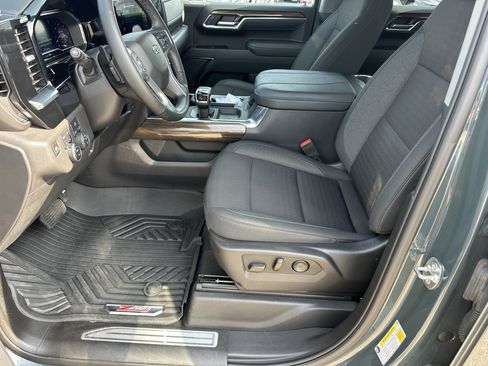 Certified 2023 Chevrolet Colorado Trail Boss w/ Advanced Trailering Package AWD/4WD image 11