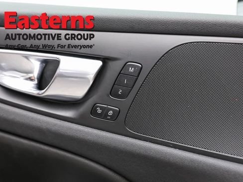 Used 2022 Volvo S60 B5 Inscription FWD image 20