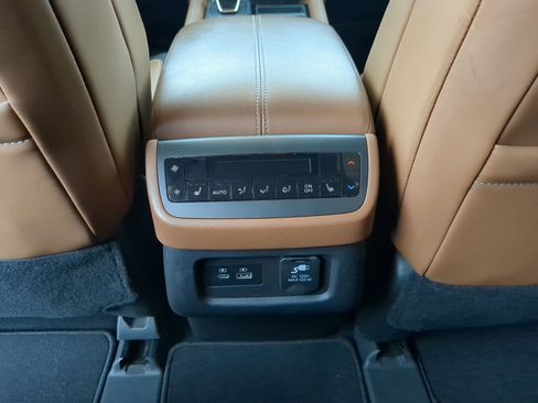 Used 2022 Nissan Pathfinder Platinum w/ Cargo Package image 30