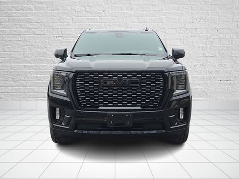 Used 2021 GMC Yukon Denali w/ Denali Ultimate Package image 2