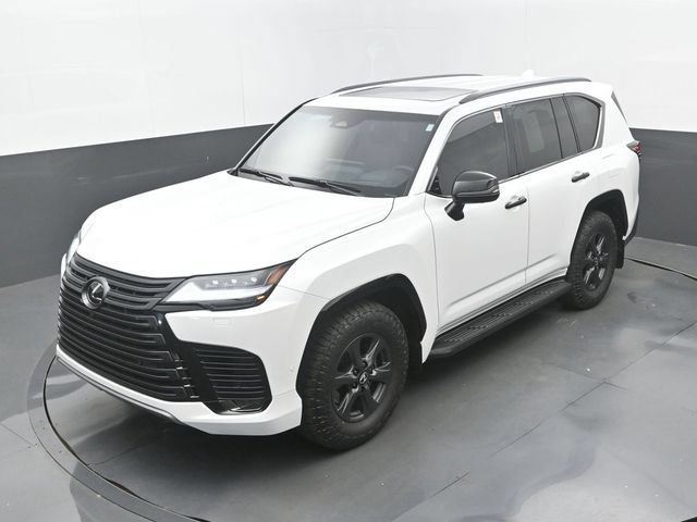 Used 2025 Lexus LX 700h Overtrail AWD/4WD image 32