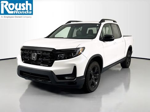 Certified 2025 Honda Ridgeline Black Edition image 1