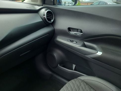 Certified 2021 Nissan Kicks SV FWD image 20