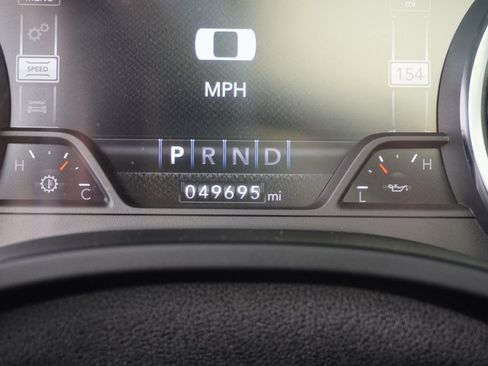 Used 2021 RAM 1500 Laramie w/ Sport Appearance Package image 11