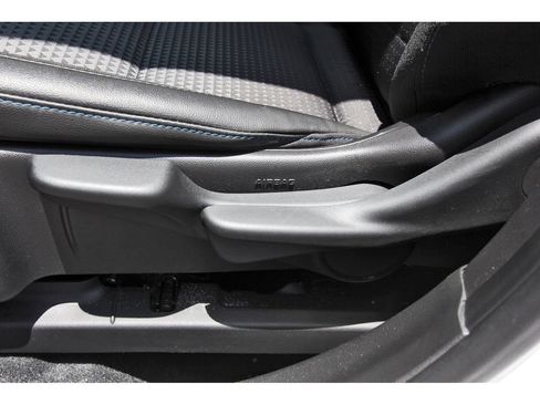 Used 2025 Chevrolet Trax LT w/ Driver Confidence Package FWD image 29