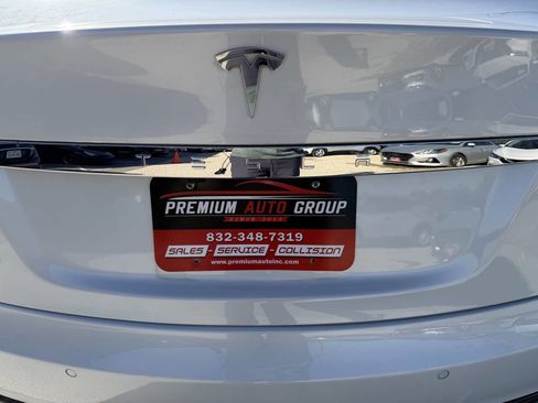 Used 2015 Tesla Model S 85D image 22