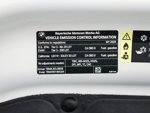 Used 2026 BMW X5 sDrive40i w/ M Sport Package RWD image 29
