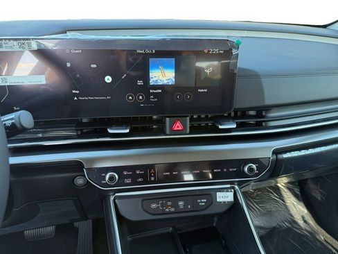 New 2026 Kia Carnival SX w/ SX Dark Edition Package FWD image 11